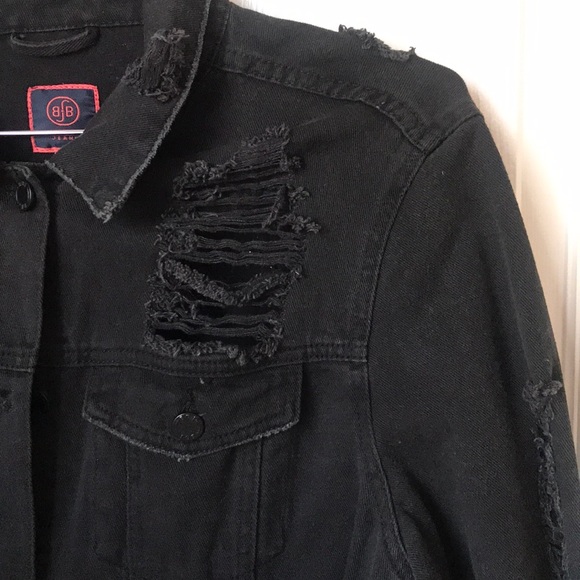Distressed black embroidered jean jacket. - Picture 2 of 8